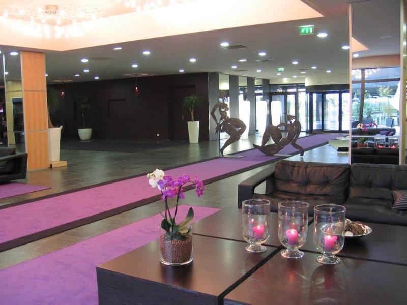 Residhome Suites Paris Senart Лиюзен Екстериор снимка